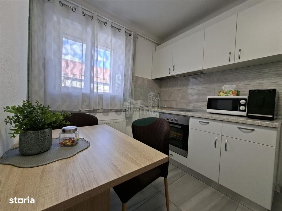 Studio curte proprie 150 mp la casa zona Centrala