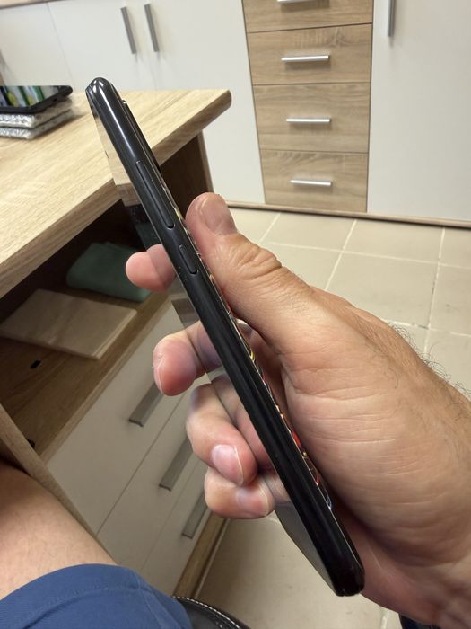 Umidigy A9 3/64 - отличен