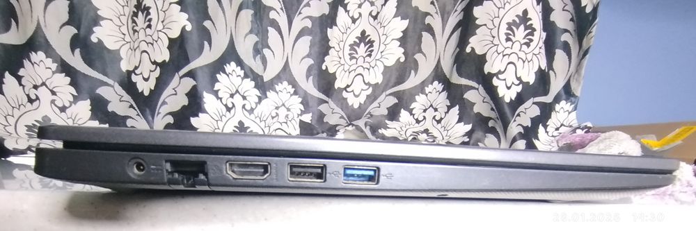 Ноутбук Acer aspire 3