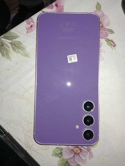 Vand telefon samsung galaxy s 23 fe