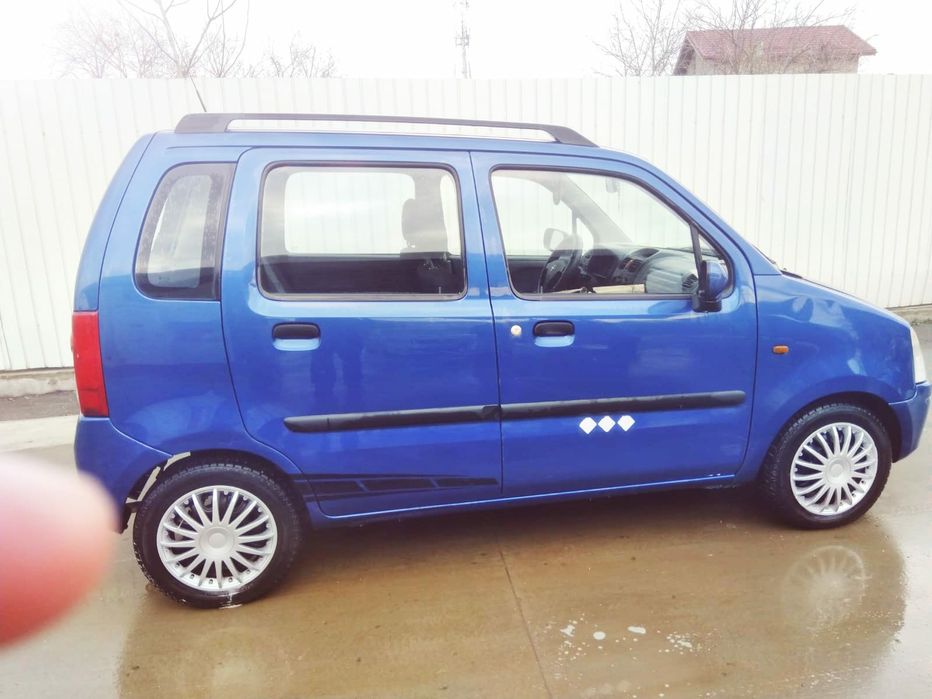 VÂND Opel Agila2002