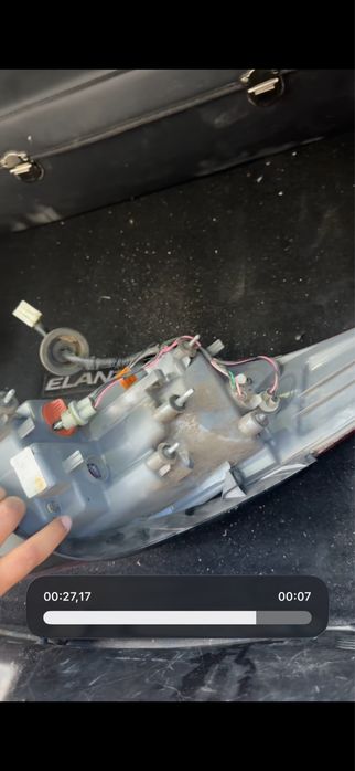 Фонарь на Hyundai Elantra