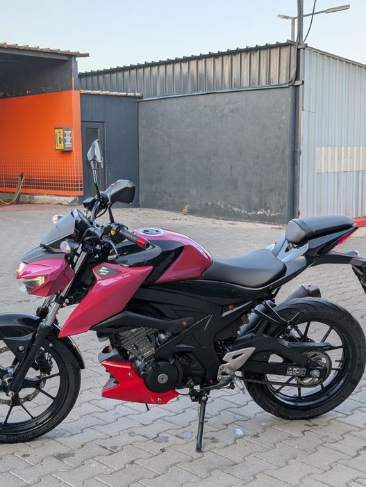 Vând Suzuki gsx s 125 2018 nu KTM YAMAHA HONDA KAWASAKI