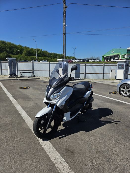 Yamaha X Max 250