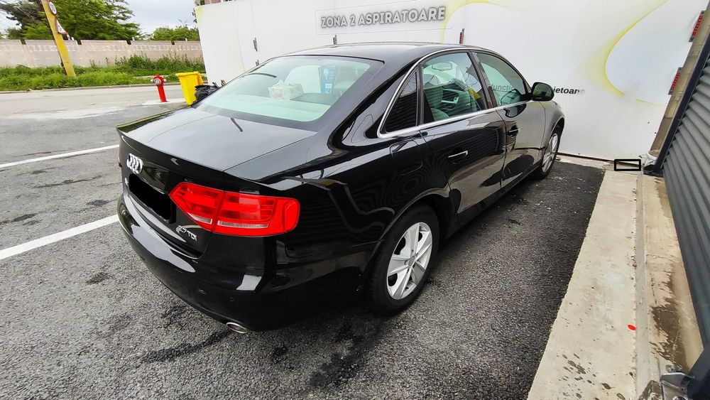 Audi A4 B8, V6 Model deosebit