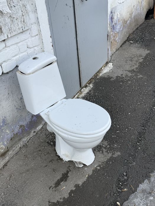 Унитаз для строителей…Бесплатно.