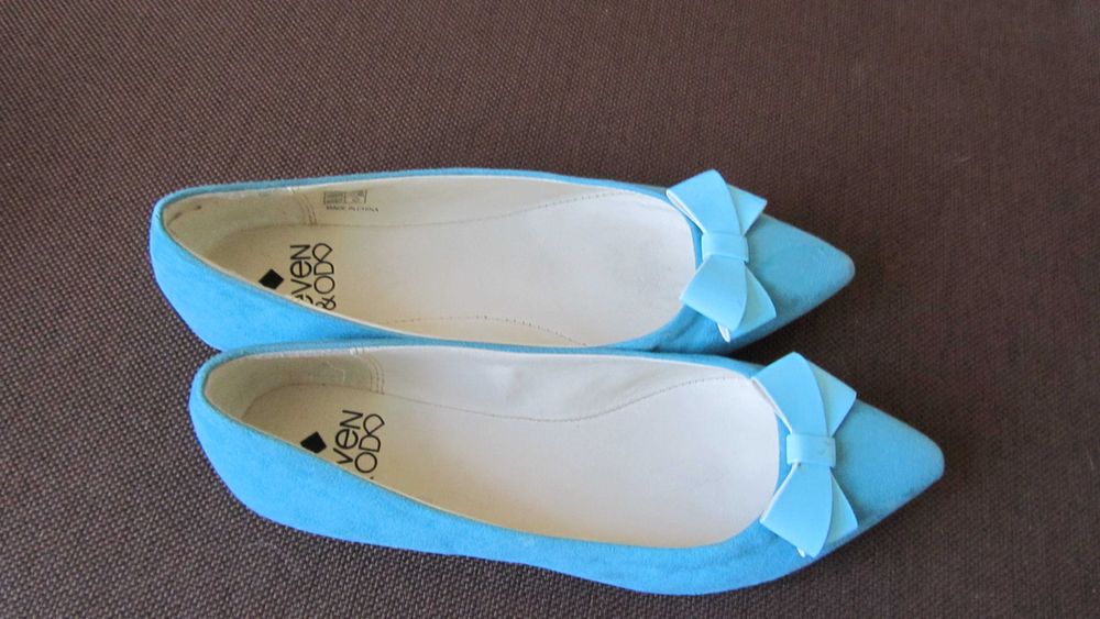 Продавм чисто нови елегантни обувки 38