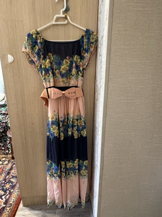 Продам платья