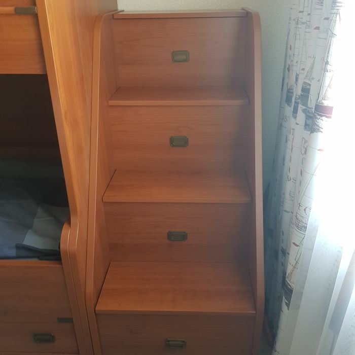 Кровать двухярусная