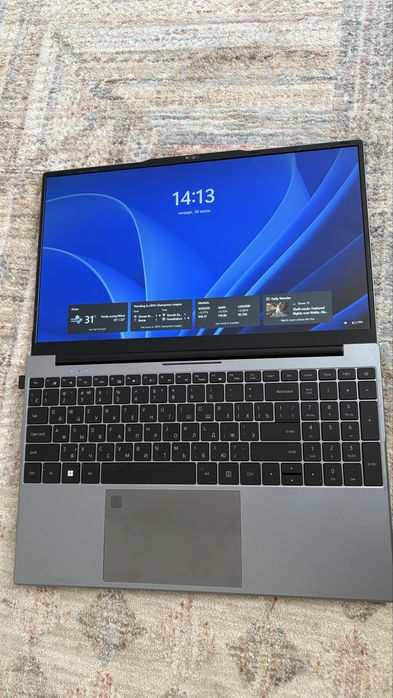 Castom CS-E157D | Ryzen 5 3500U | 16GB RAM | SSD 1TB