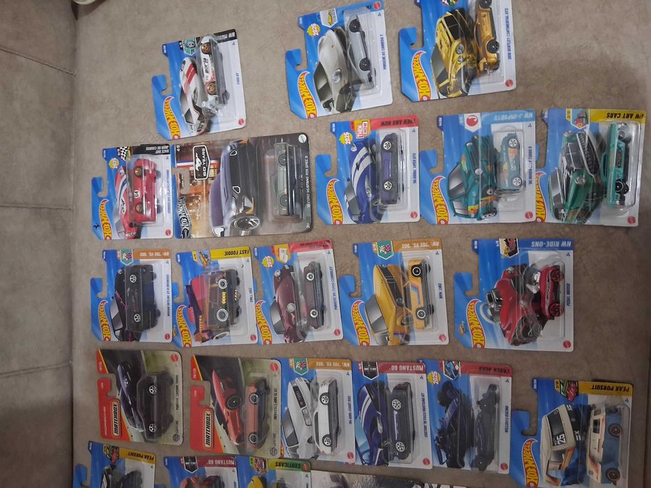 Hot wheels колички
