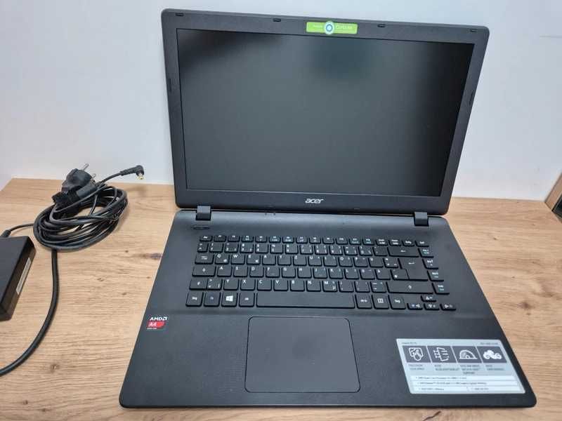 Laptop Acer Aspire ES 15