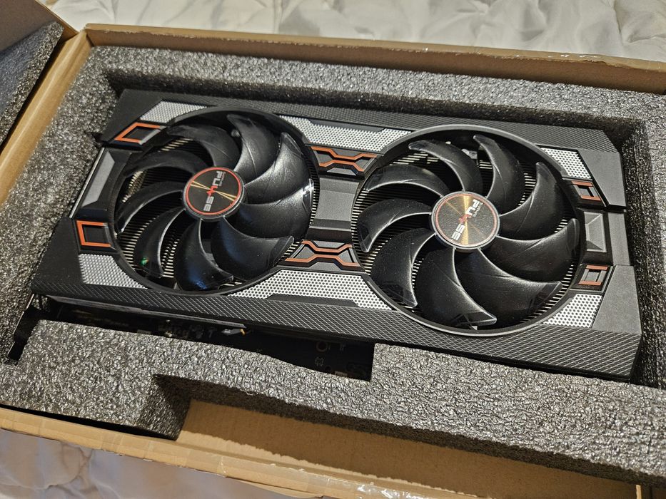 Placa video Sapphire Radeon RX 5700 PULSE 8GB GDDR6 256-bit