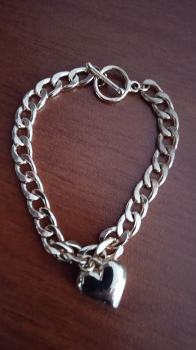 Отдам почти даром.