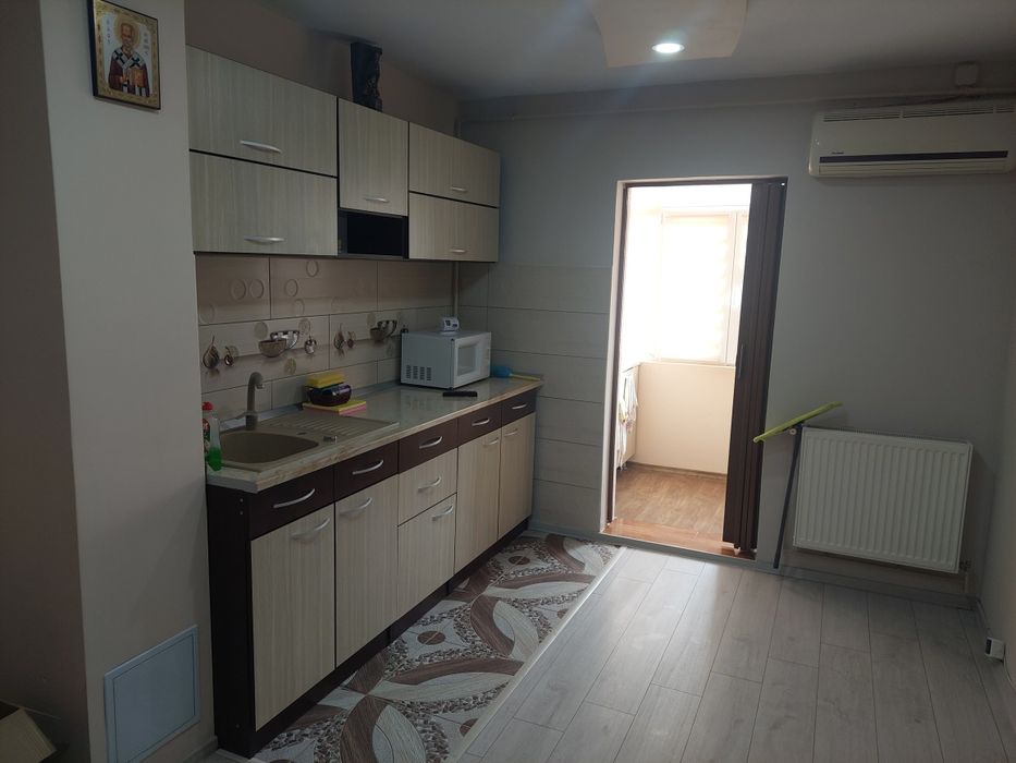 Apartament 3 camere.