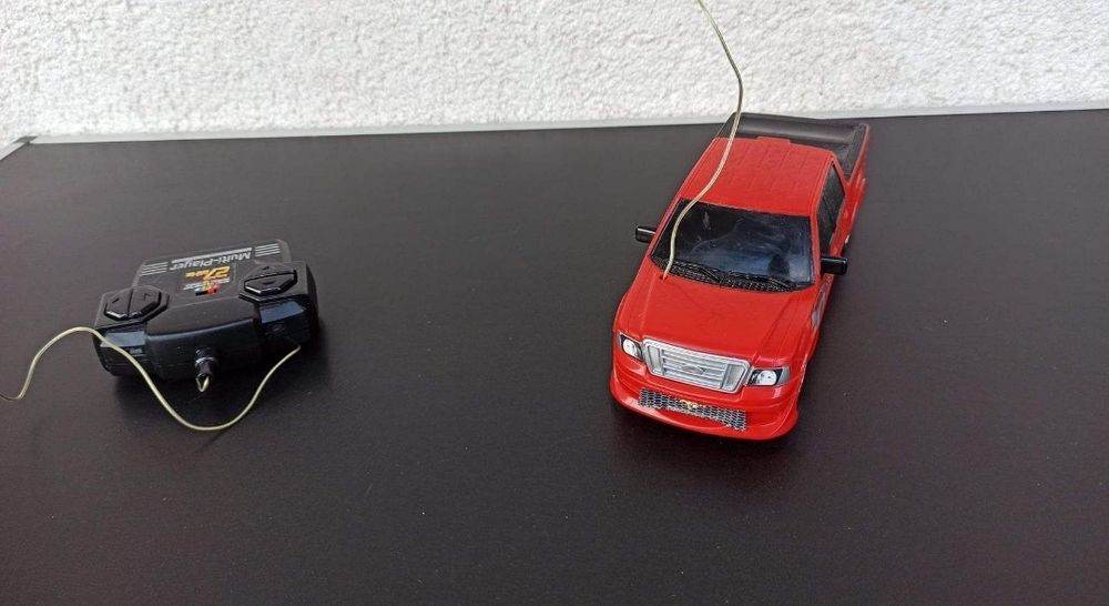 Jucarie masina cu telecomandă rc race 27 mhz 3 benzi ford copii cadou