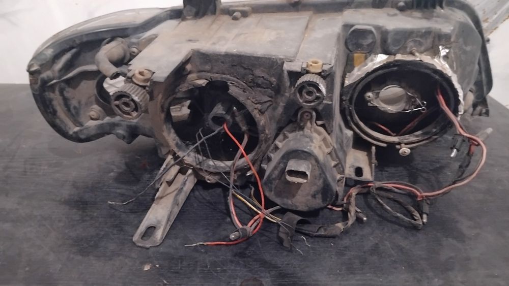 Фара BMW X5, е53