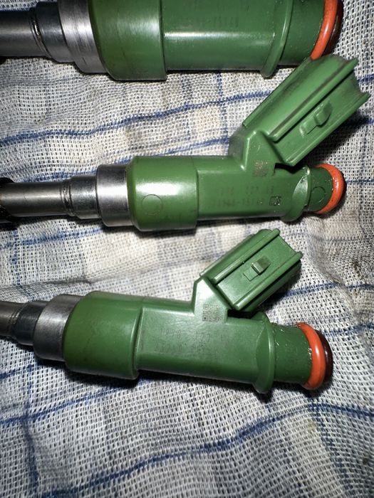 Продам форсунки от прадо 150 2.7