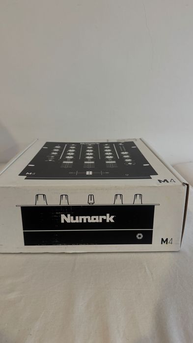 Numark M4 DJ миксер – нов, неизползван