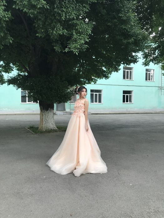 Вечернее платье