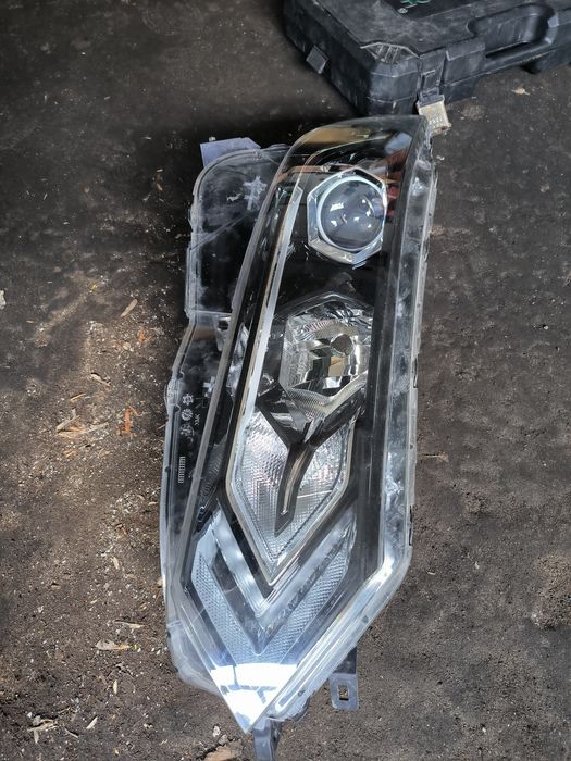 Фара правая Ниссан Кашкай