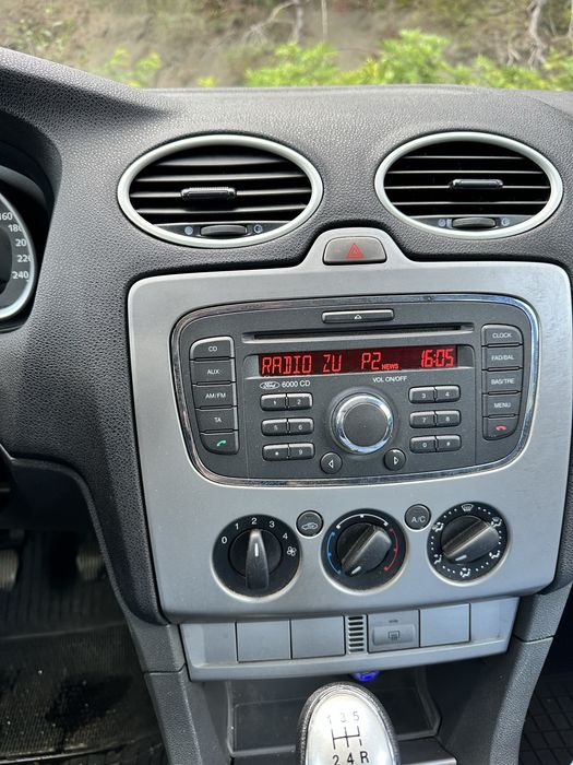 Se vinde Ford Focus,Facelift 2010(Schimb cu 4x4)