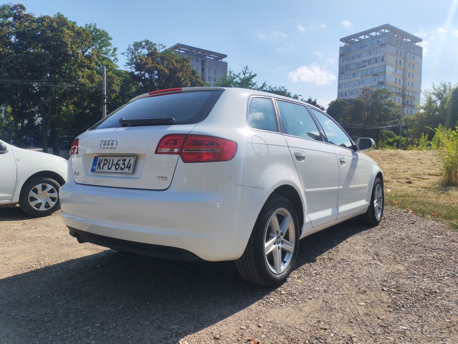 Vând Audi A3 - 2012