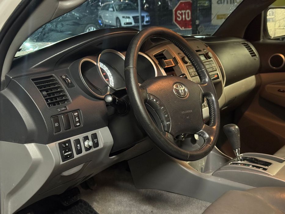 Toyota Tacoma 4.0 бензин /газ