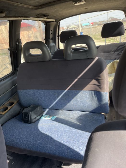 Продам Nissan Serena