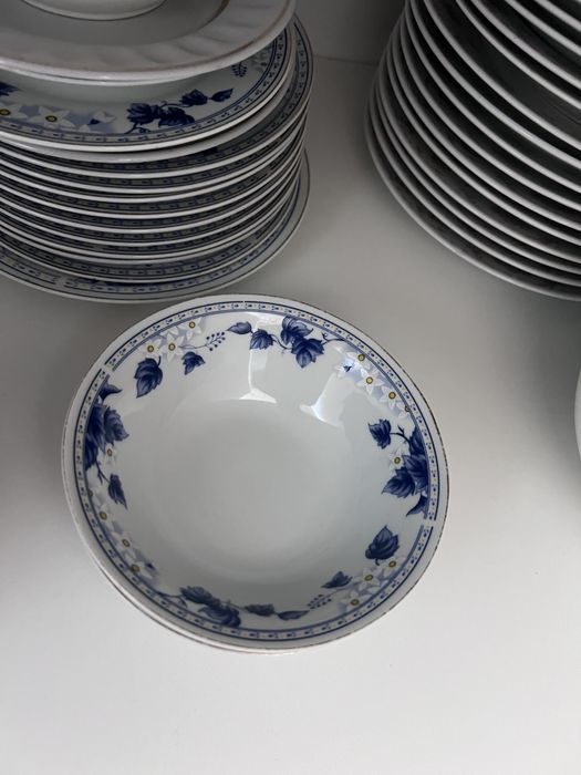 Соловый сервиз на 12 персон