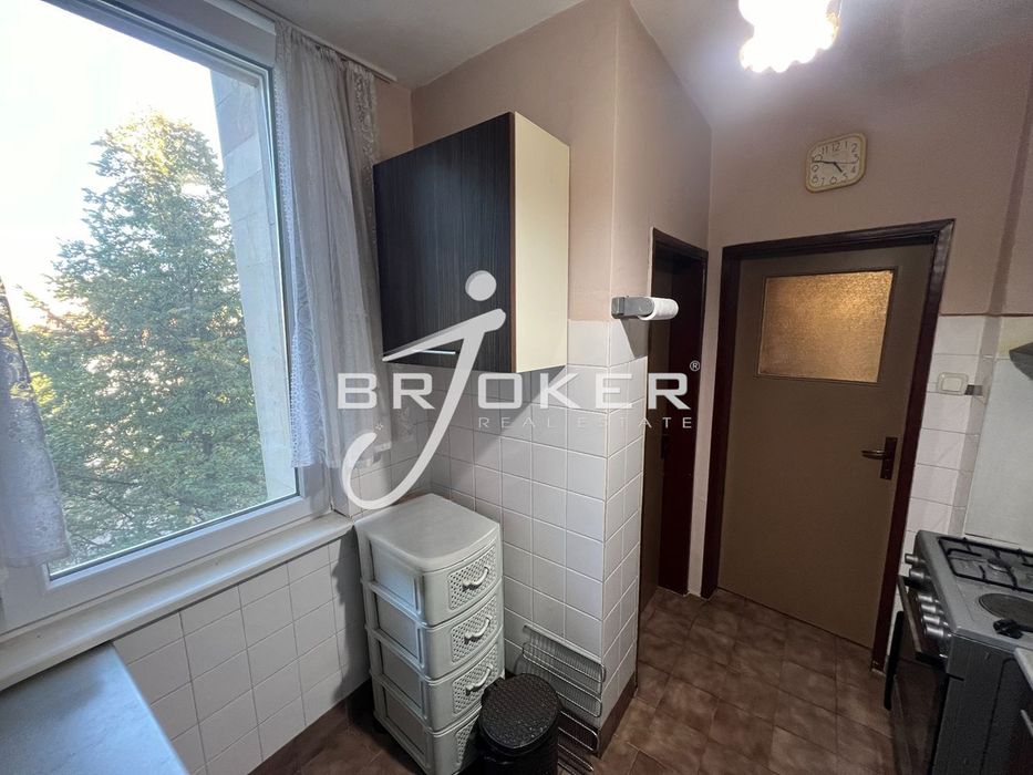 Продава се Тристаен апартамент в Кърджали, Център - 100 кв.м за 900 €/кв.м - Снимка #3