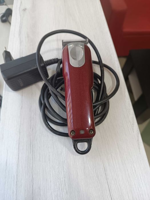 Машинка за подстригване и Шейвър.