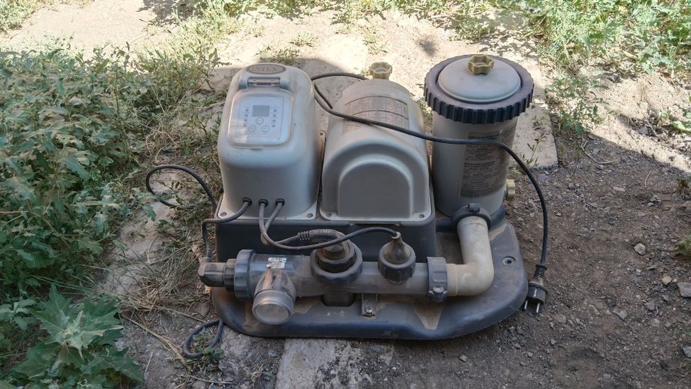 Насос с фильтром для бассейна