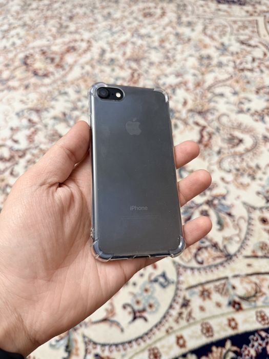 IPhone 7/32Gb - В хорошем состоянии