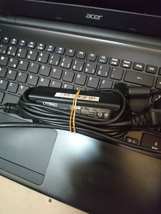 Vand Aspire E1-572G