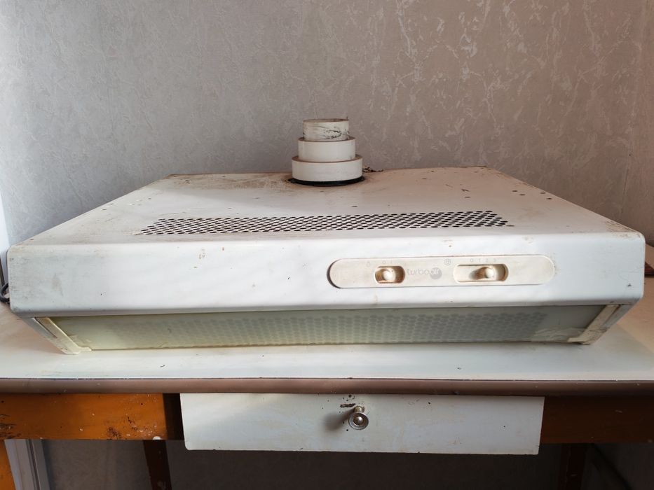 Вытяжка в рабочем состоянии