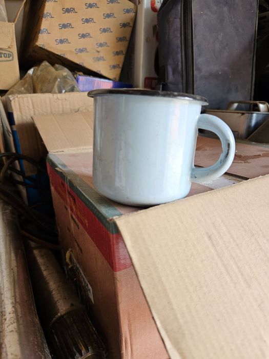 Эмалированная кружка