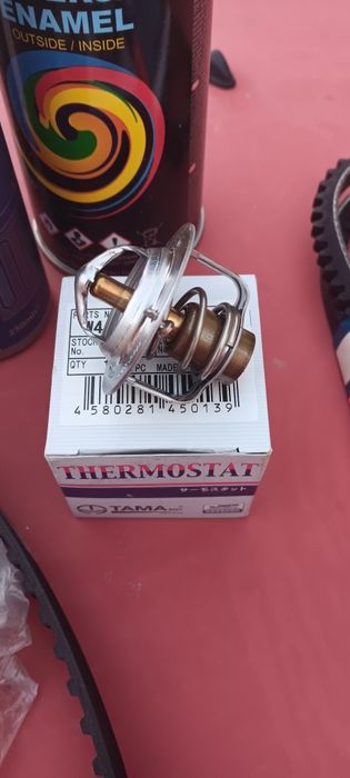 Продава нови части за Нисан