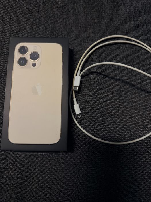Продавам iPhone 13 Pro – Отлично състояние!