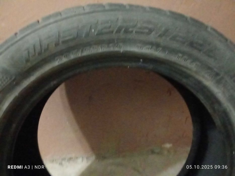 Продавам гуми втора употреба,2  бр. все сезонни,2 бр. Летни 205/55/16