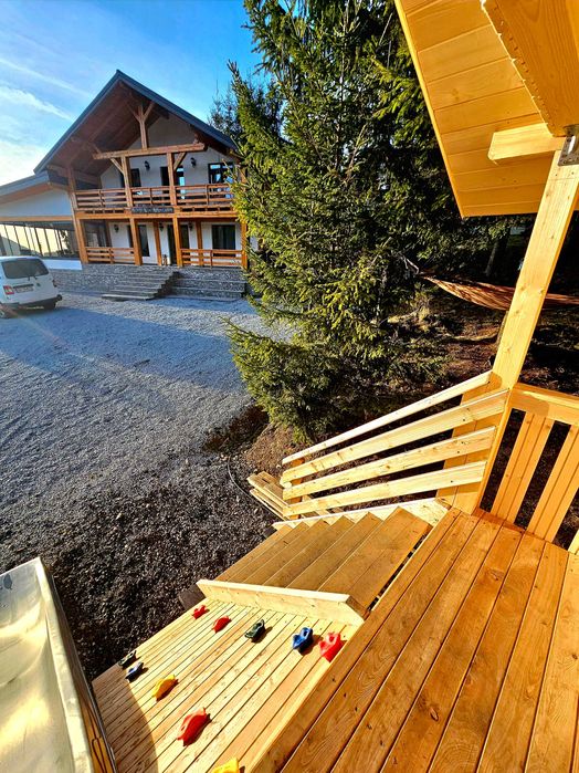 Cabane Piatra Fântânele PAȘTE 2026