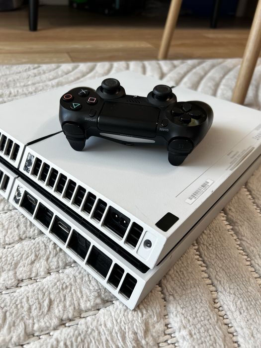 PS4 modat GoldHEN / HEN 12.02 + accesorii