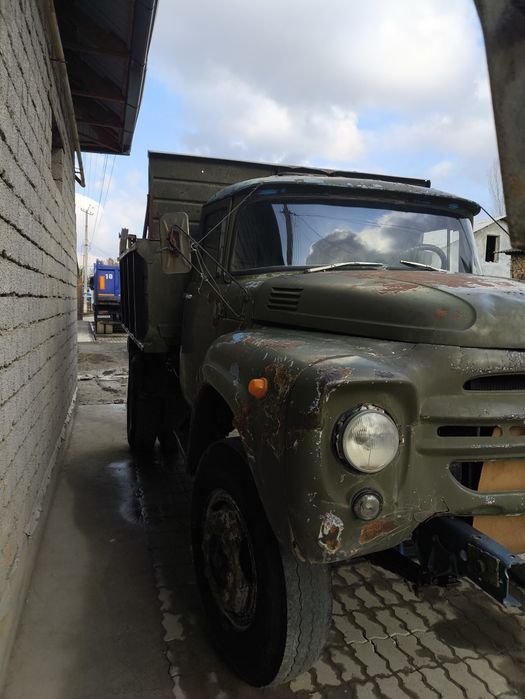 Zil sotiladi samosval