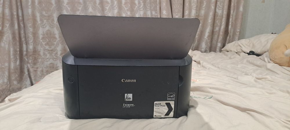 Принтер Canon черно-белый