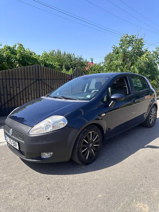 Fiat Grande Punto, an fabricație 2007, motor 1.3 Multijet Diesel