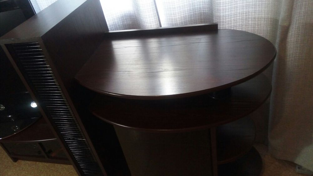 Тумба под телевизор двухъярусная