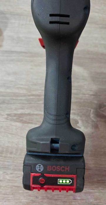 Винтоверт Bosch GSR 18V-50