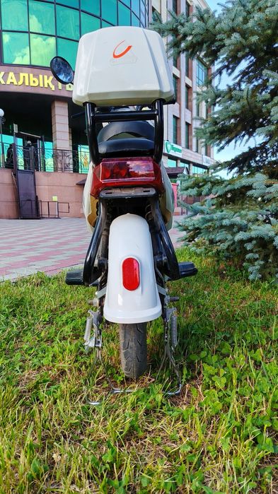 Продаю электромопед sk8