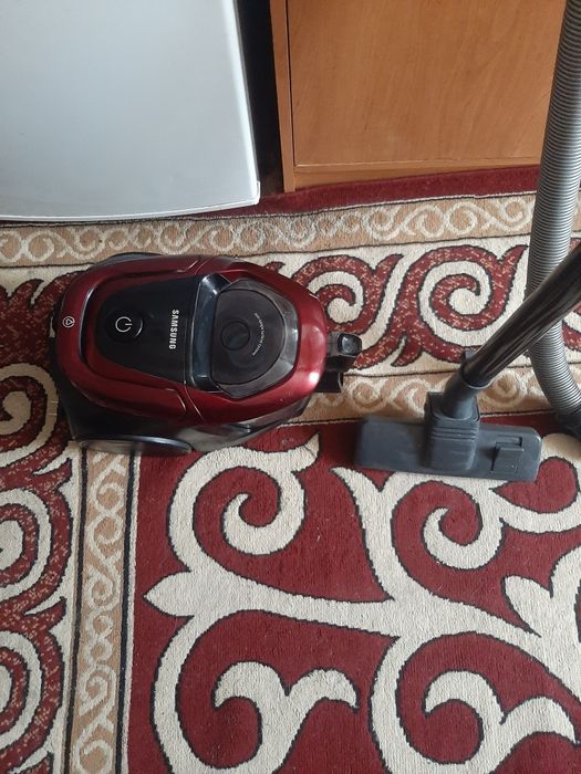 Продам пылесос SAMSUNG.