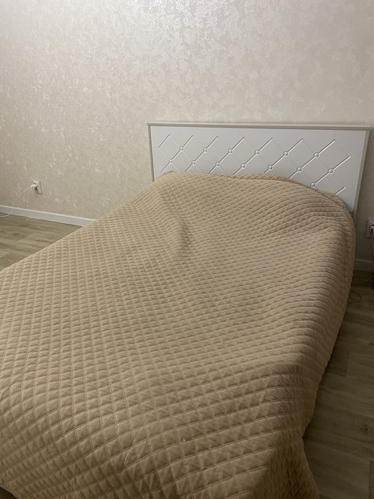 ПРОДАМ КРОВАТЬ б/у 140*200